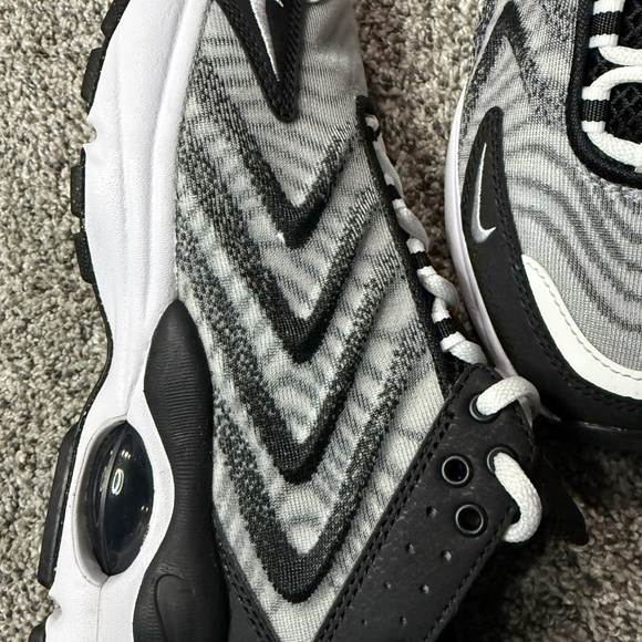 Nike Air Max TW - Picture 10 of 10